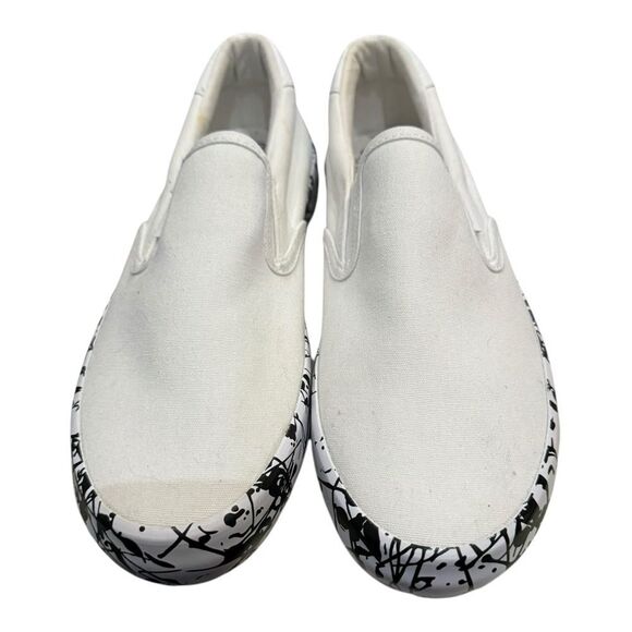 New Lugz Women's Clipper Classic White Black Slip-On Sneakers 8 - Picture 4 of 6